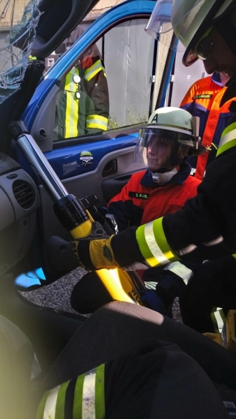 67591936_2405306496353040_2453815447288545280_n